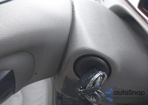 2008 Buick Lucerne Cxs z USA, uszkodzony, nr VIN 1G4HE57Y78U156923